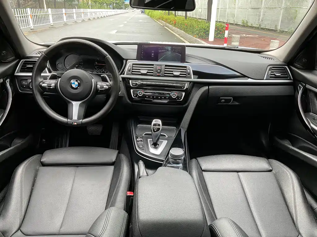 BMW 3 Series 2019
