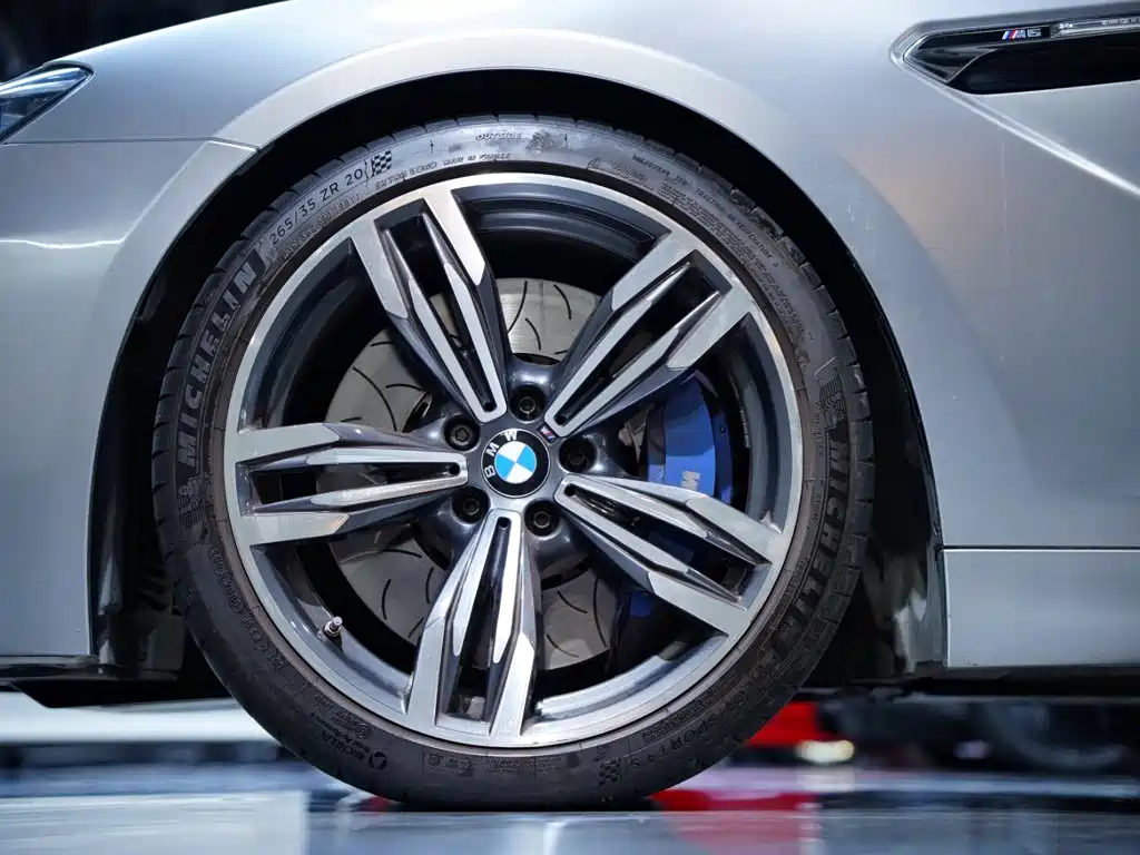 BMW M6 2015 — фото 6