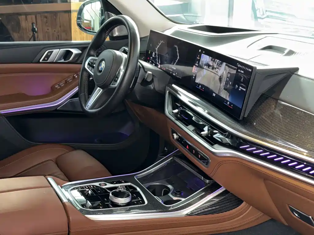 BMW X7 M60i 2023 — фото 14