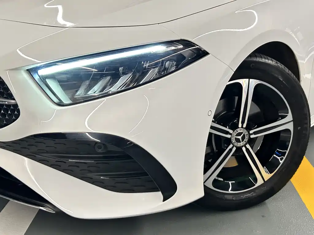 Mercedes-Benz A-Class 2023 — фото 12