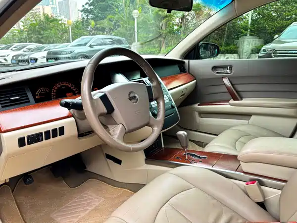 Nissan Teana 2004