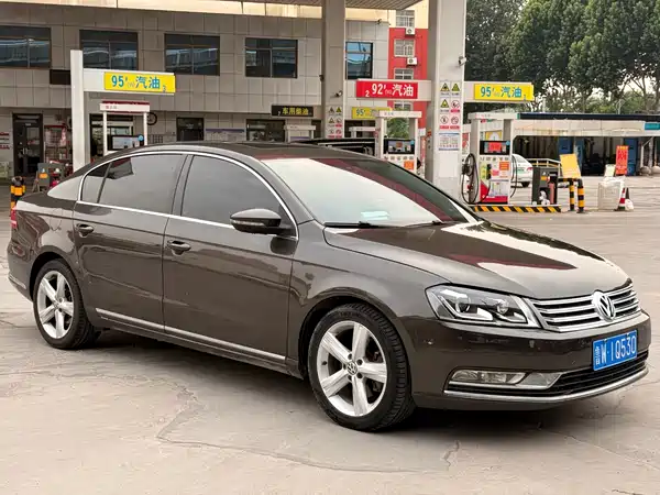 Volkswagen Magotan 2015