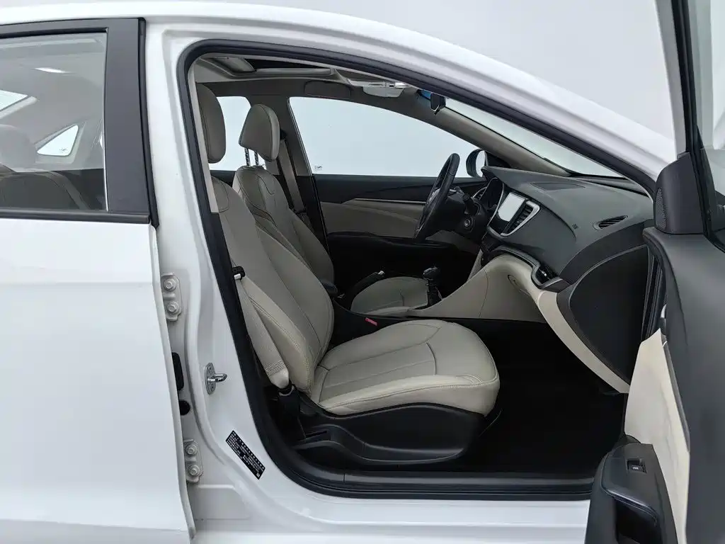 Buick Excelle GT 2019 — фото 23
