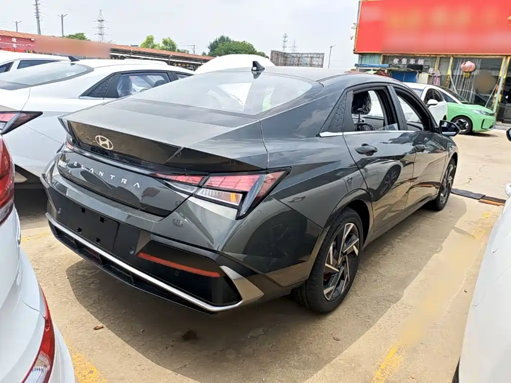 Hyundai Elantra 2026