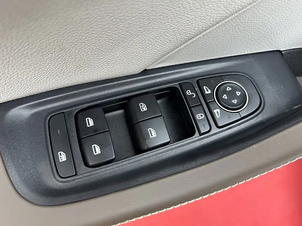 BYD Qin PLUS 2025 — фото 12