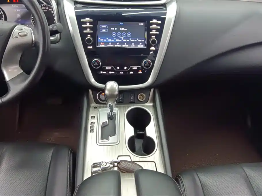 Nissan Murano 2018 — фото 16