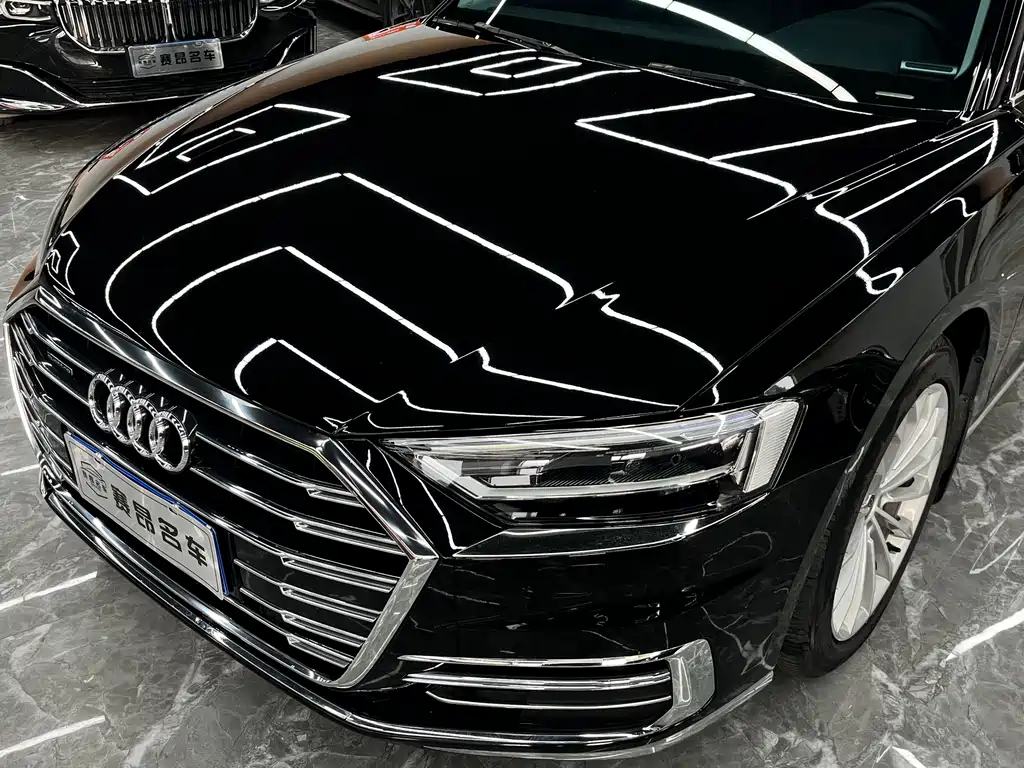 Audi A8 2021 — фото 2
