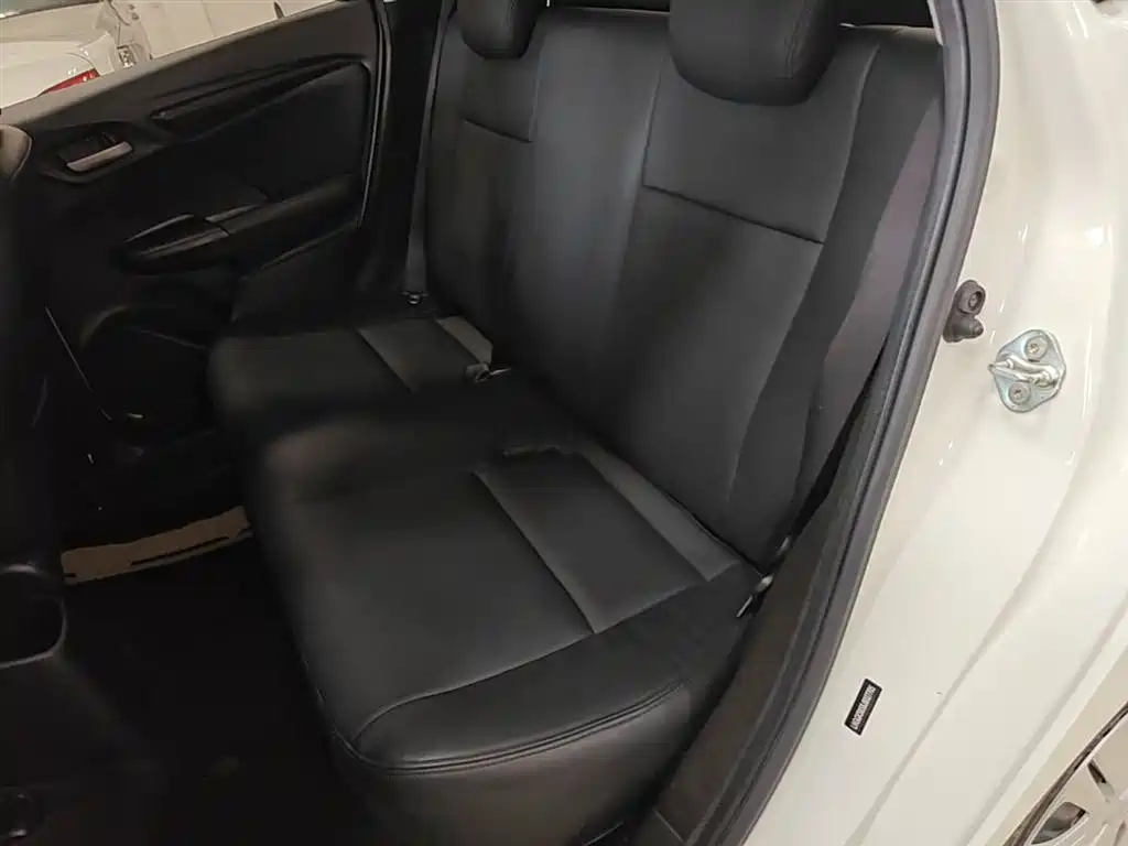 Honda Fit 2018 — фото 17