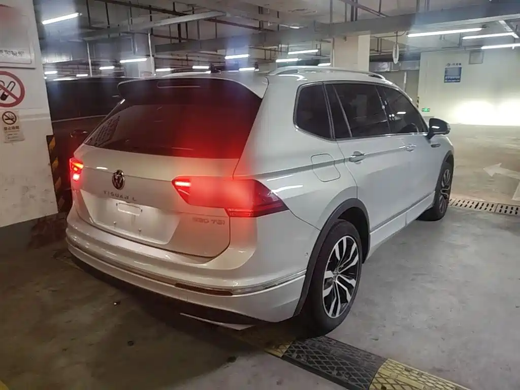 Volkswagen Tiguan L 2021 — фото 7
