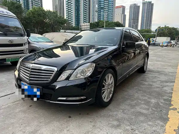 Mercedes-Benz E-Class 2011