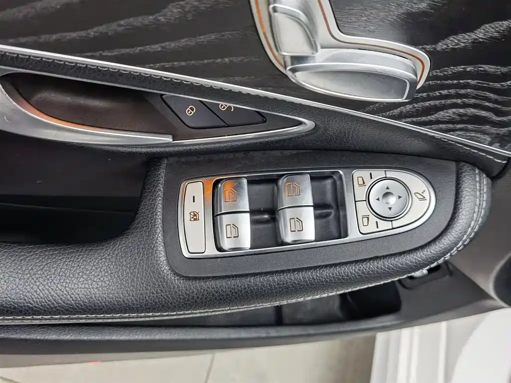 Mercedes-Benz C-Class 2020 — фото 9