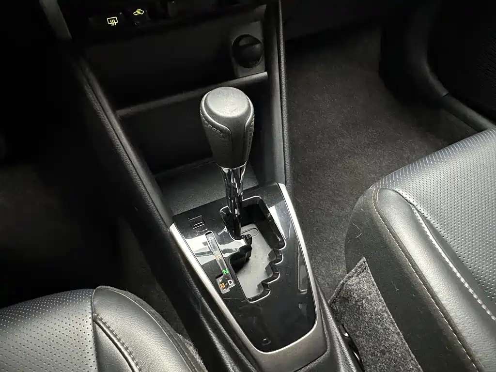 Toyota Yaris L 2020 — фото 14