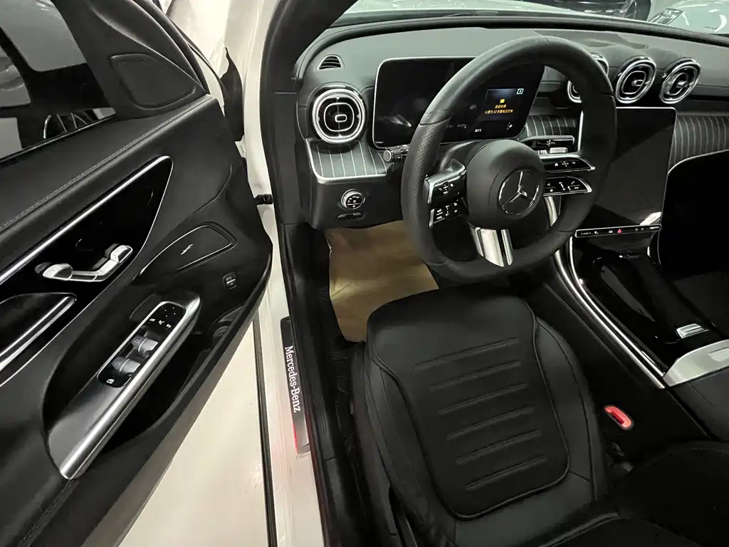 Mercedes-Benz C-Class 2022