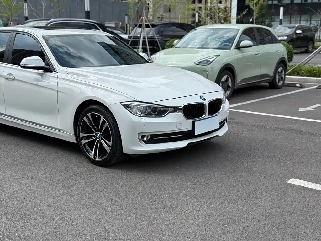 BMW 5 Series 2012 — фото 4