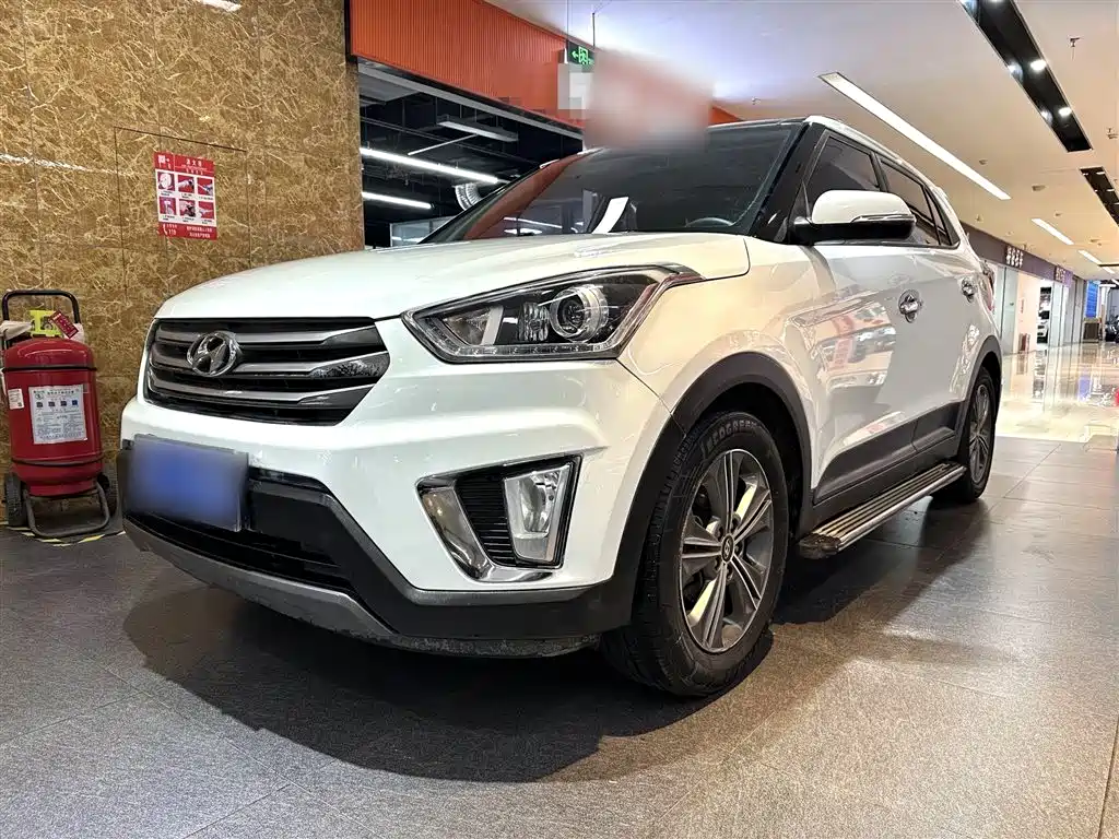 Hyundai ix25 2015 — фото 2