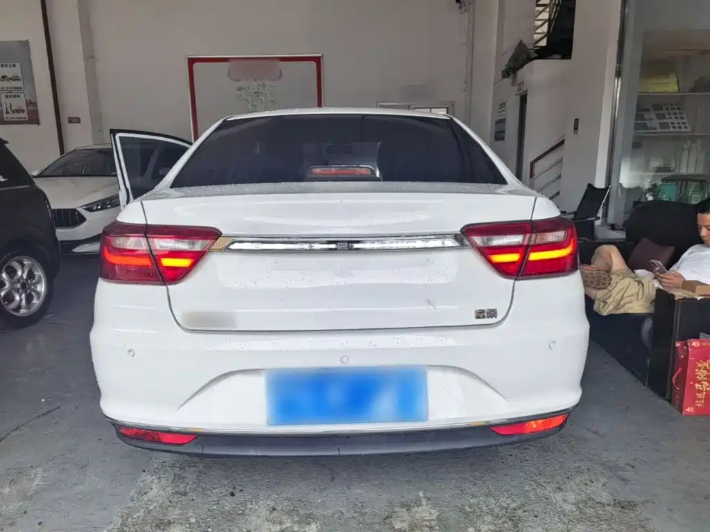 Geely Vision 2018