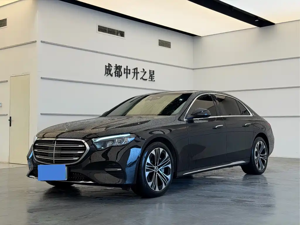 Mercedes-Benz E-Class New Energy 2025 — фото 1