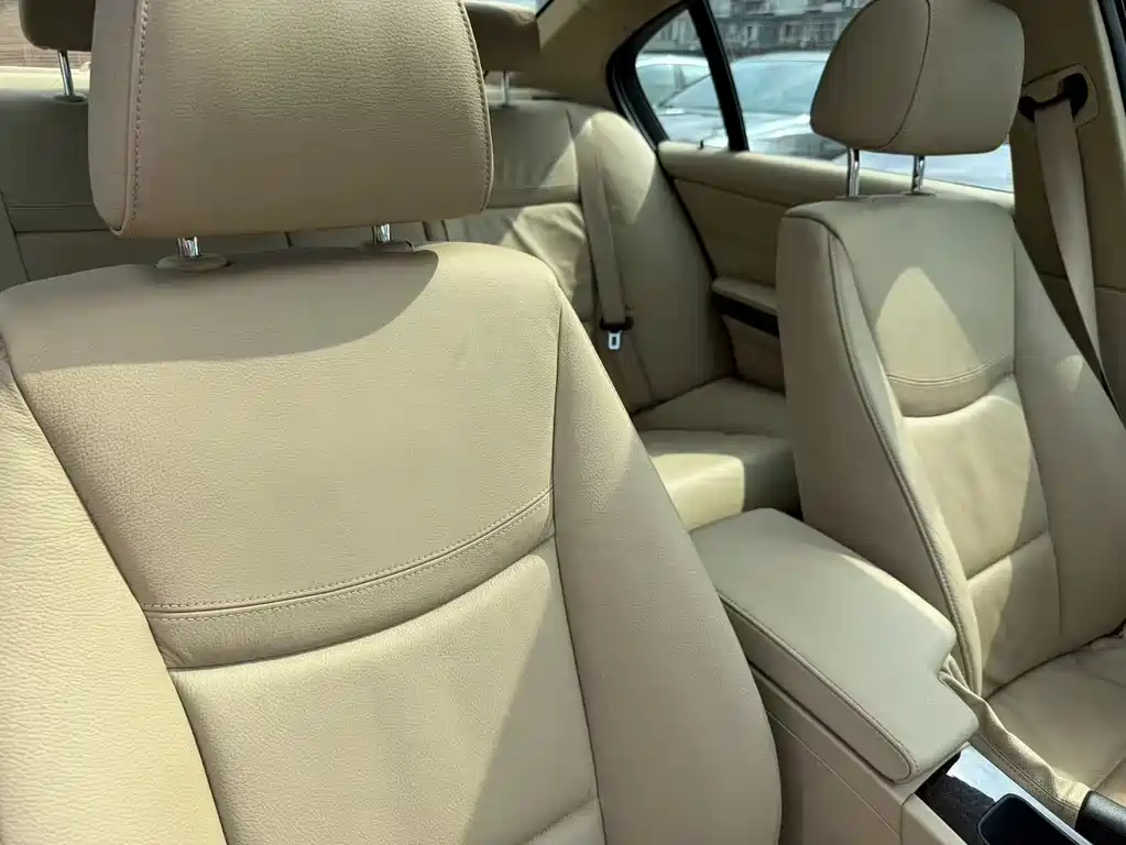 BMW 3 Series 2012 — фото 14