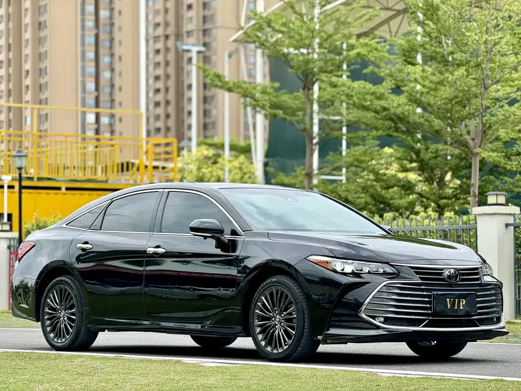 Toyota Avalon 2019 — фото 3