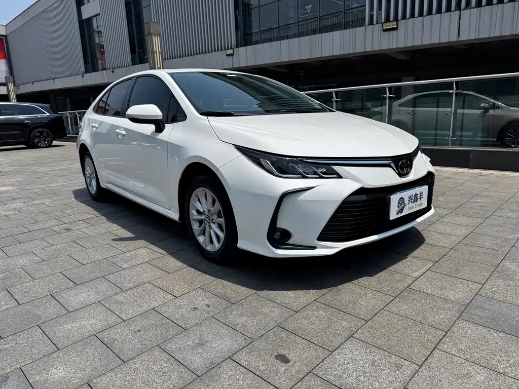 Toyota Corolla 2022 — фото 3
