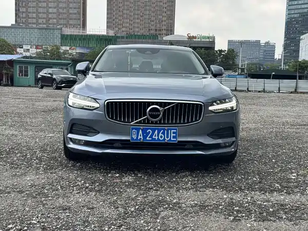 Volvo S90 2018