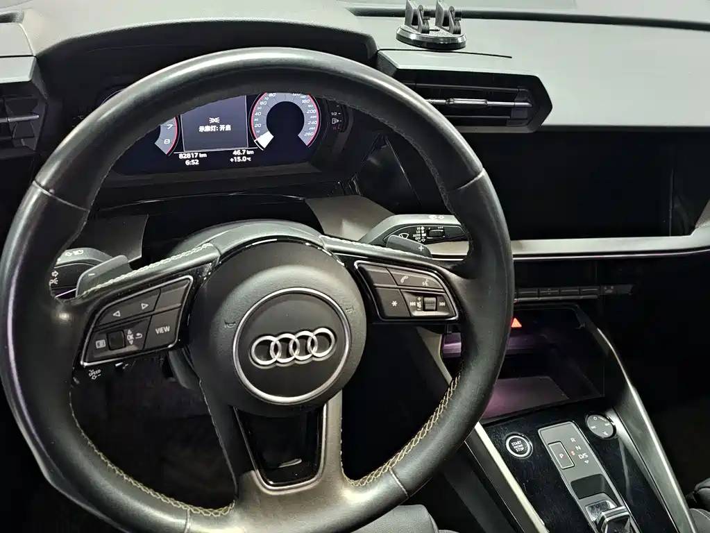 Audi A3 2024 — фото 23