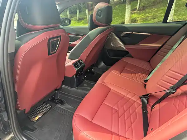 BMW 5 Series 2024