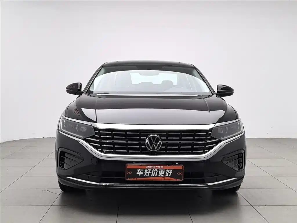 Volkswagen Passat 2023 — фото 3