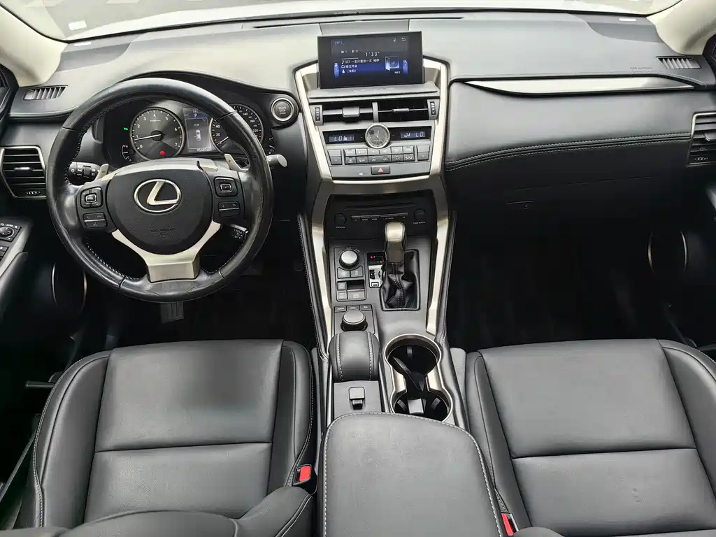 Lexus NX 2017 — фото 17