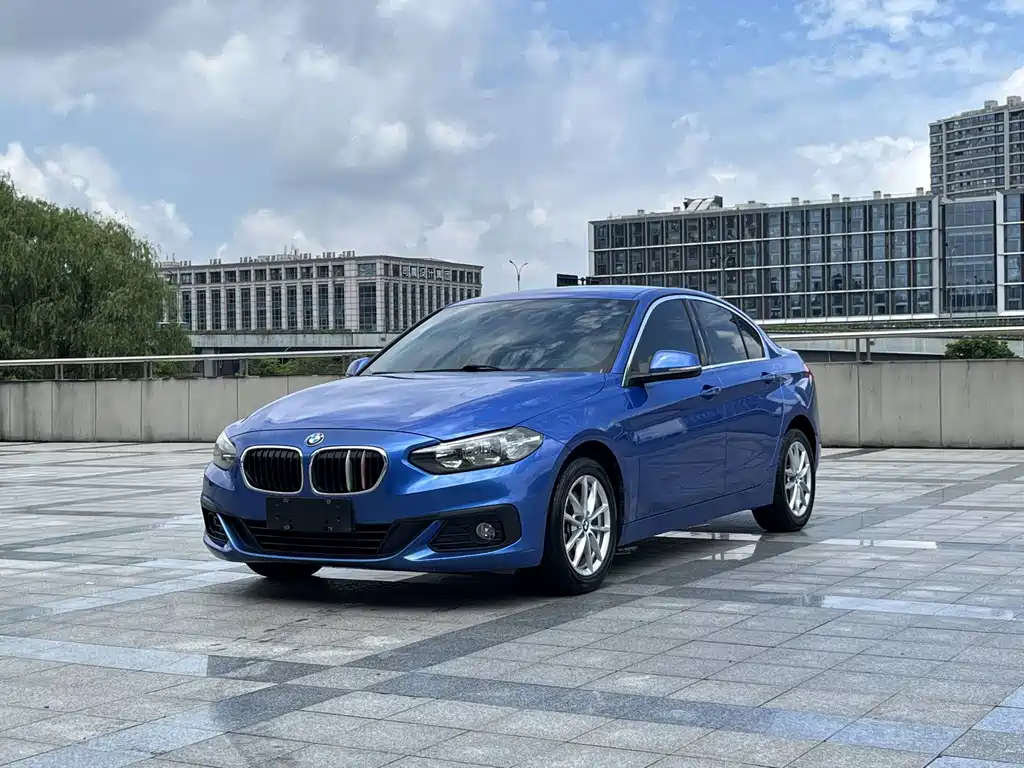 BMW 1 Series 2017 — фото 1