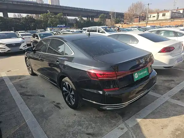 Volkswagen Passat 2023