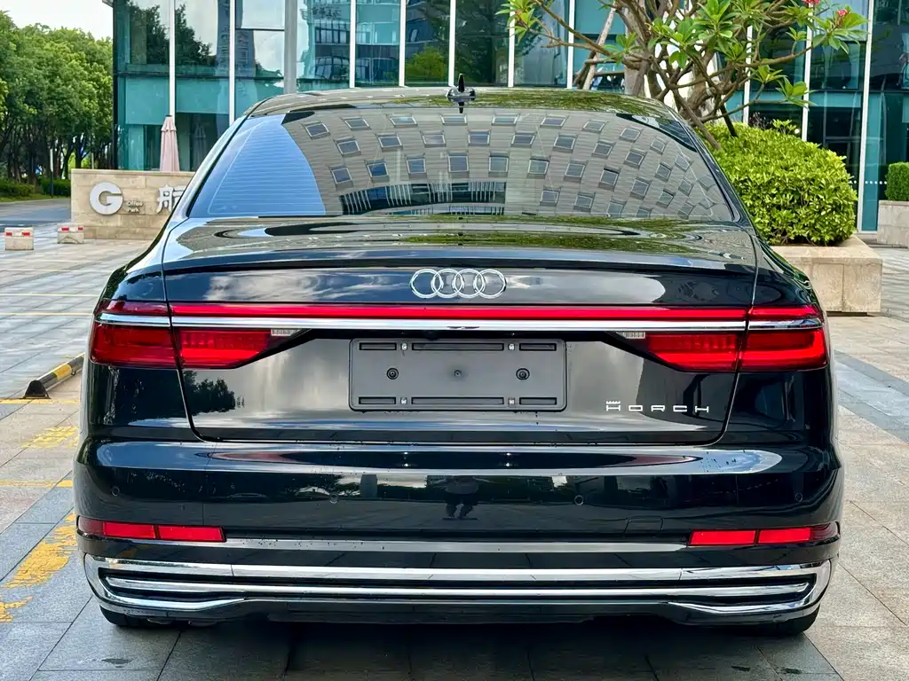 Audi A8 2024 — фото 19