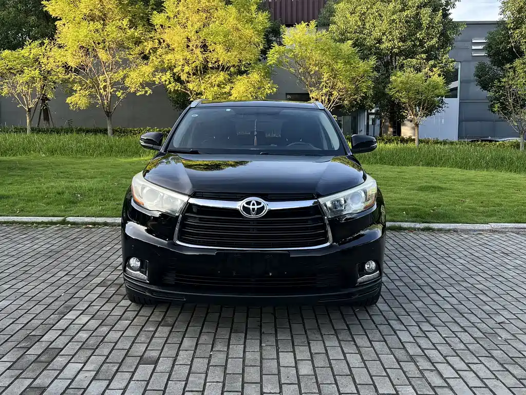 Toyota Highlander 2016 — фото 2