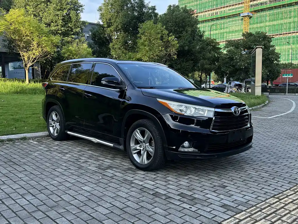 Toyota Highlander 2016 — фото 3