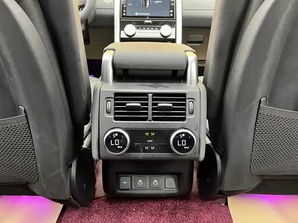 Land Rover Discovery 2024 — фото 27