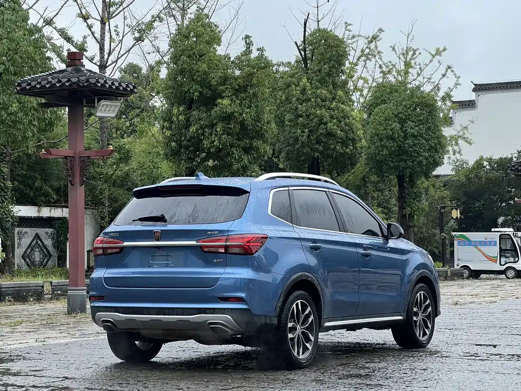 Roewe RX5 2017 — фото 5