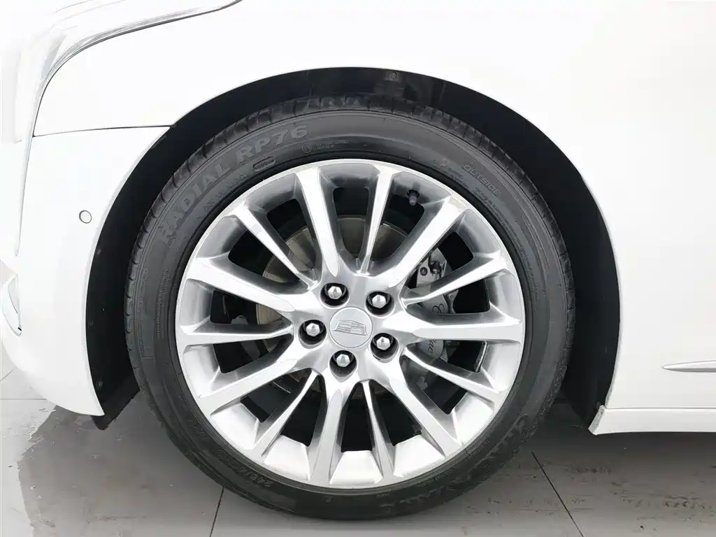 Cadillac CT6 2018 — фото 17