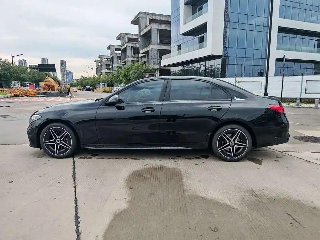 Mercedes-Benz C-Class 2023