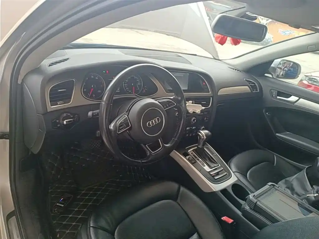 Audi A4L 2015 — фото 10