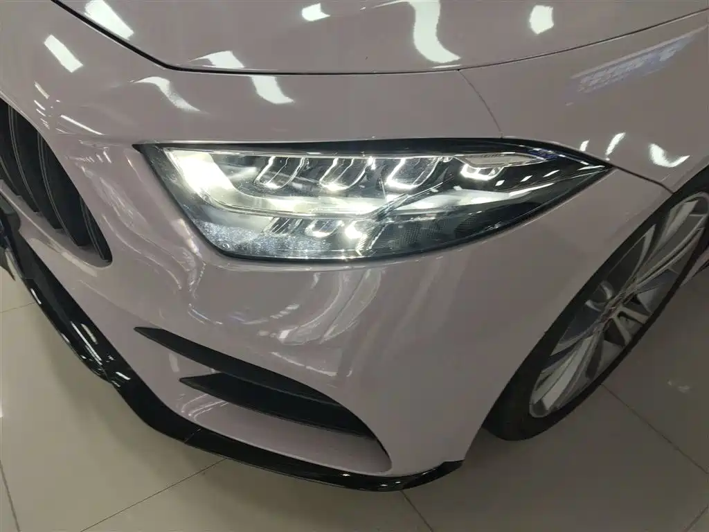 Mercedes-Benz CLS 2020 — фото 18