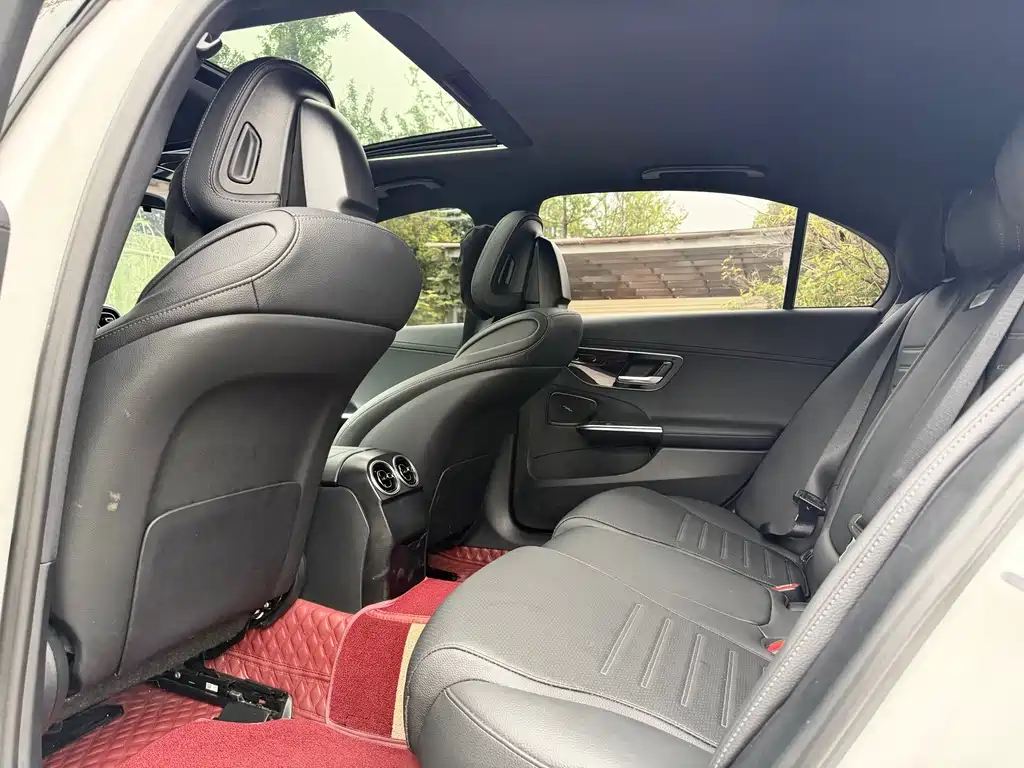 Mercedes-Benz C-Class 2023