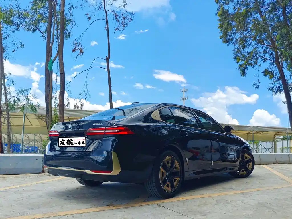 BMW 5 Series 2025