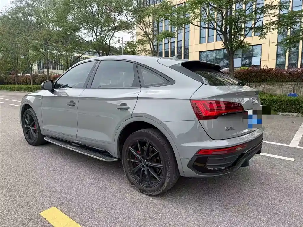 Audi Q5L Sportback 2022 — фото 6