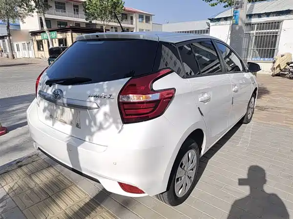 Toyota Yaris L 2019