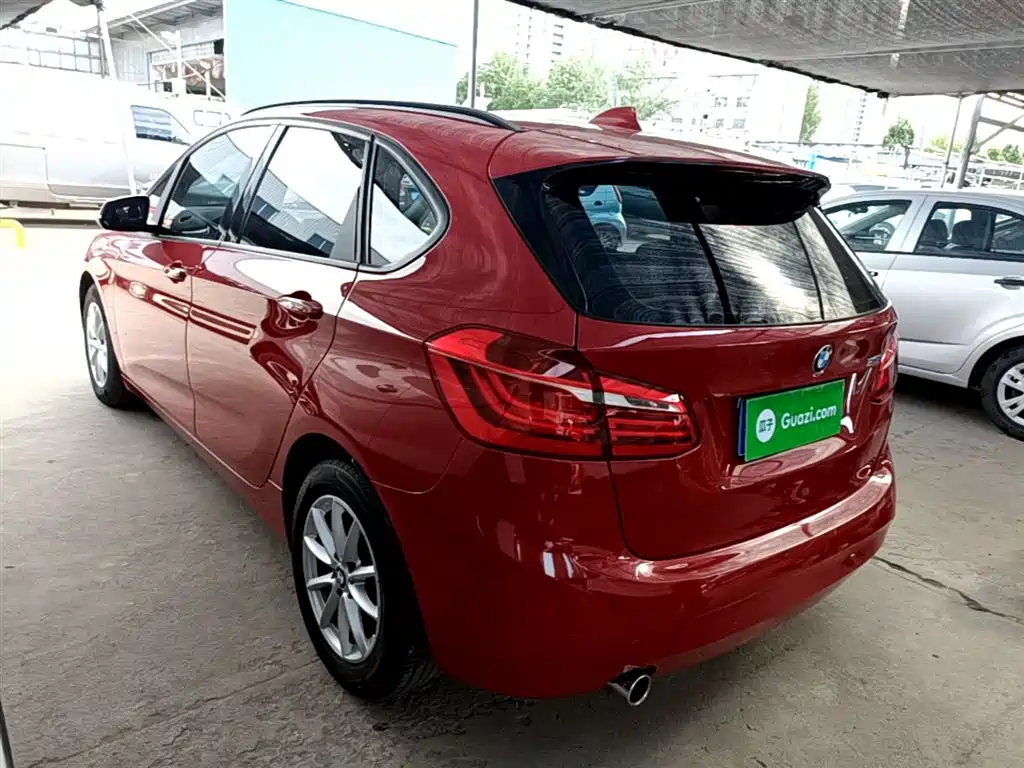 BMW 2 Series Active Tourer 2017 — фото 5