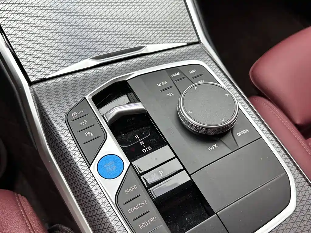 BMW i3 2024 — фото 15