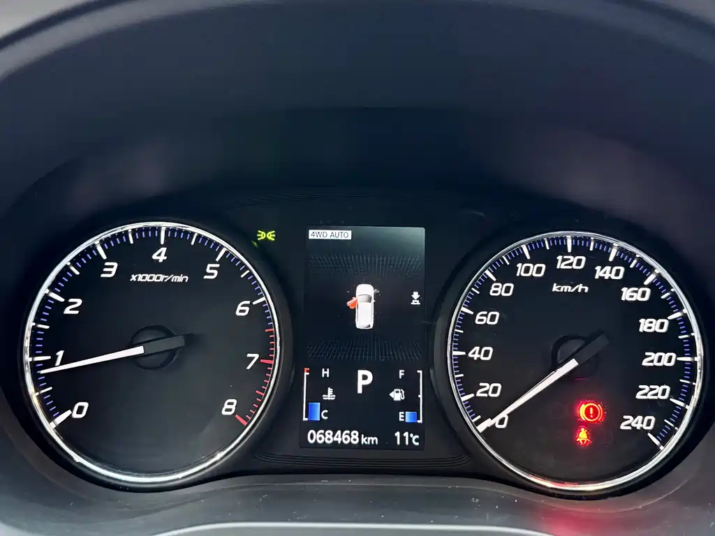 Mitsubishi Outlander 2018 — фото 24