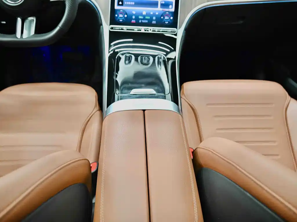 Mercedes-Benz GLC 2023 — фото 32