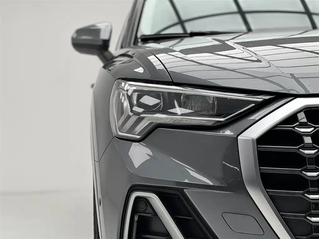 Audi Q3 2021 — фото 6
