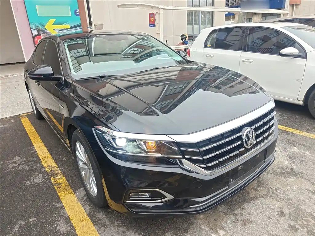 Volkswagen Passat 2019 — фото 22